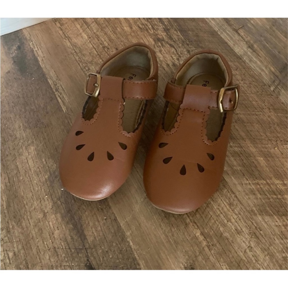 Felix and Flora Toddler Mary Jane’s Size 7‎